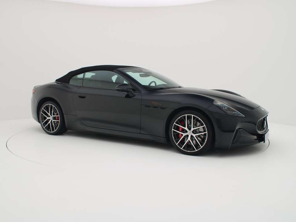 Maserati GranCabrio - Imagem 13