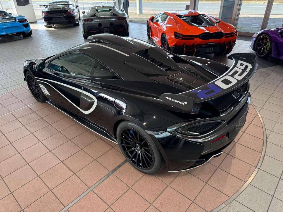 McLaren 620R - Imagem 8