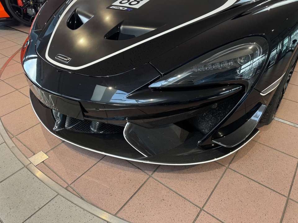 McLaren 620R - Imagem 13