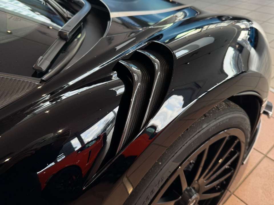 McLaren 620R - Imagem 15