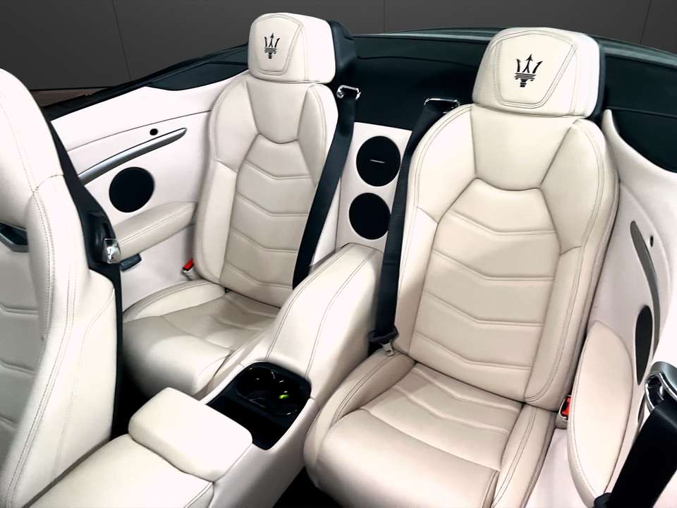Maserati GranCabrio - Imagem 9