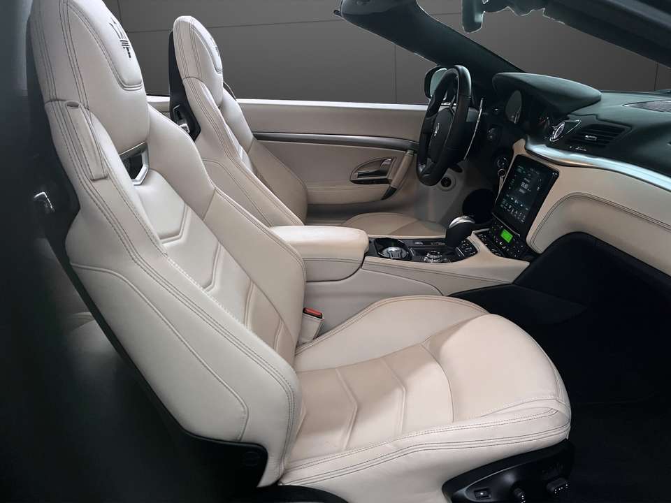 Maserati GranCabrio - Imagem 15