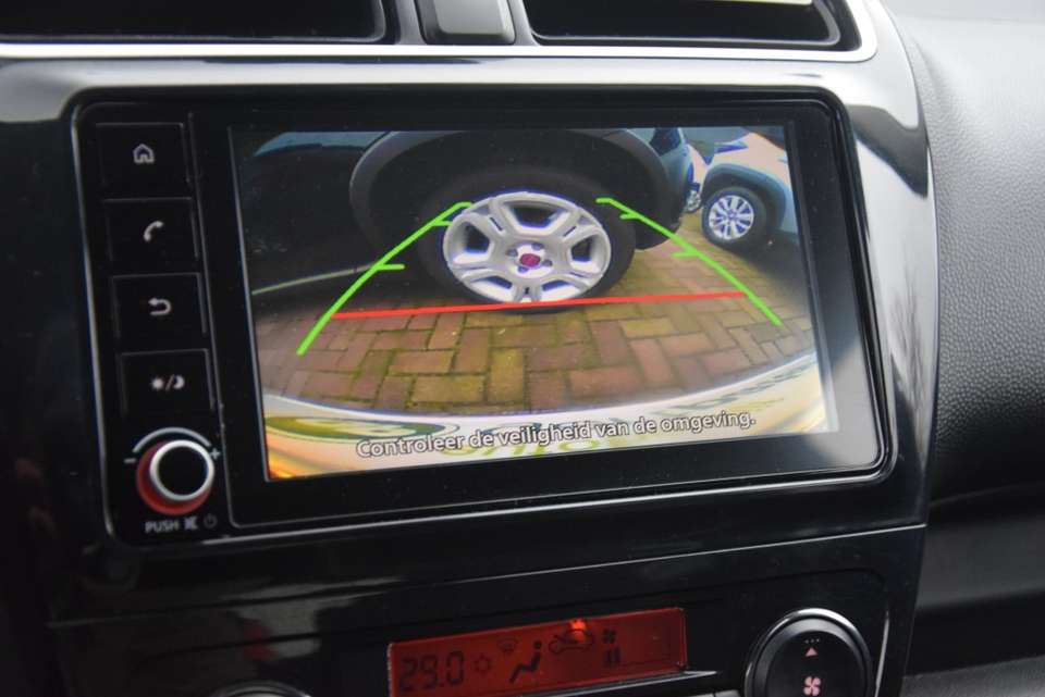 Mitsubishi Space Star - Imagem 14