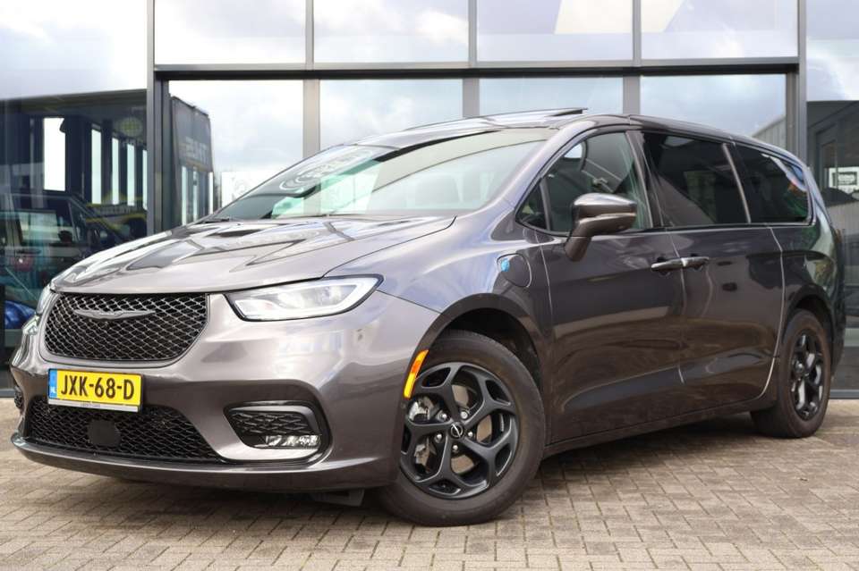 Chrysler Pacifica 2023