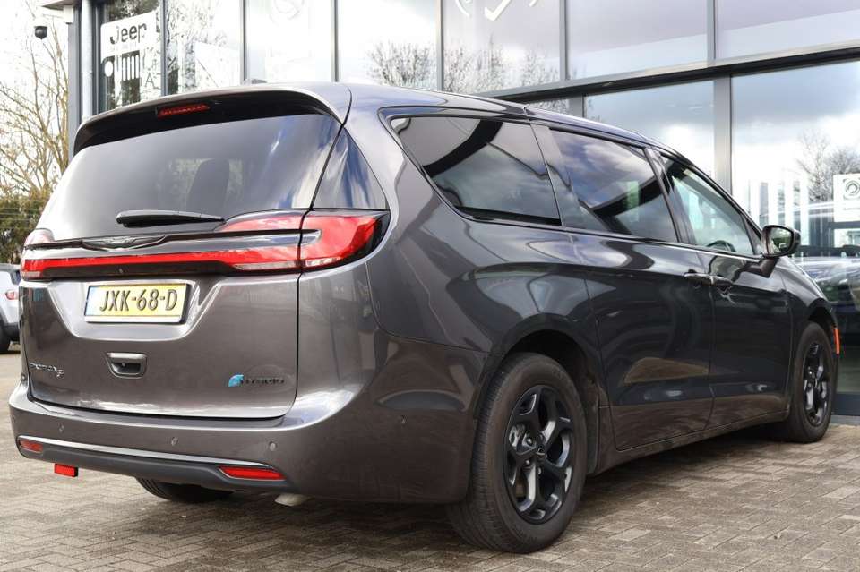 Chrysler Pacifica - Imagem 9
