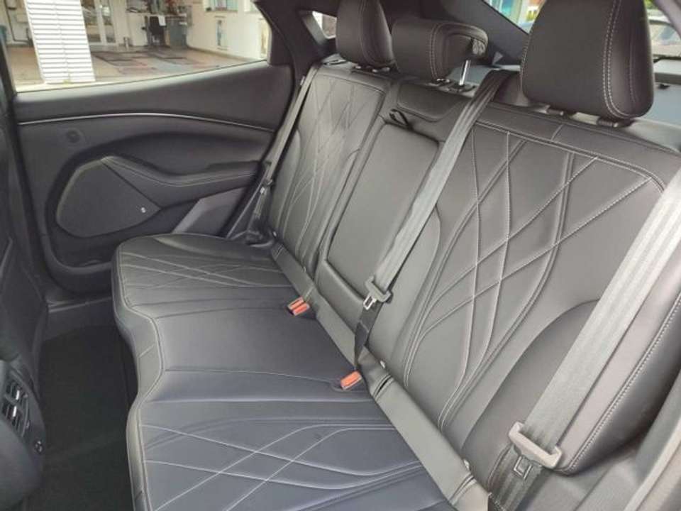 Car picture 14