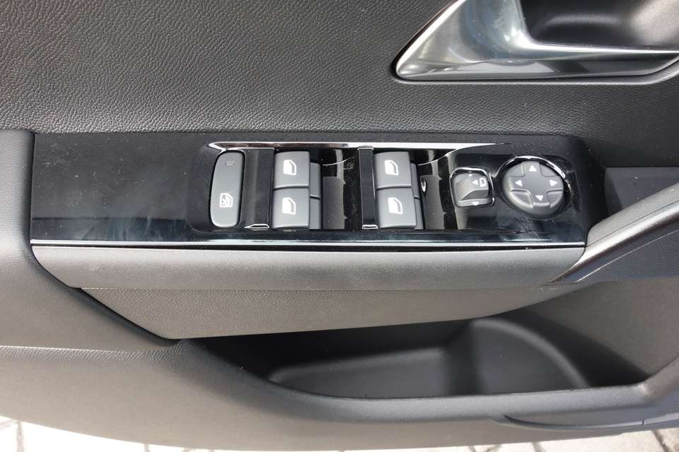 Lancia Ypsilon - Imagem 8