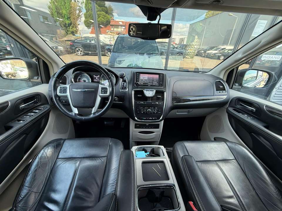 Chrysler Town & Country - Imagem 2