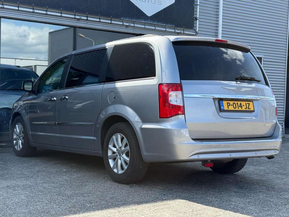 Chrysler Town & Country - Imagem 5