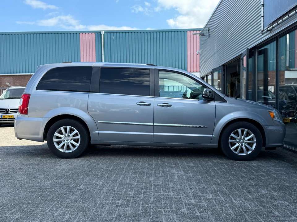 Chrysler Town & Country - Imagem 9
