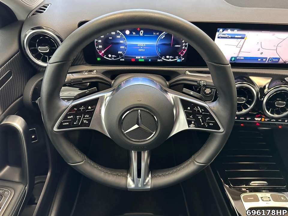 Car picture 9