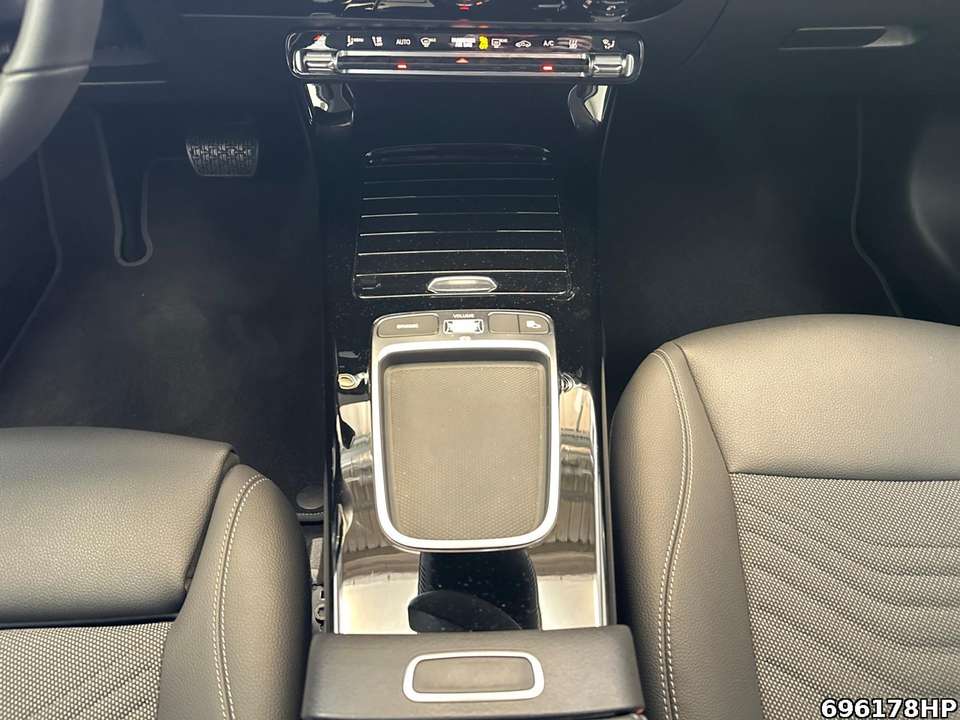 Car picture 11