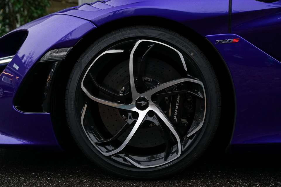 Car picture 9