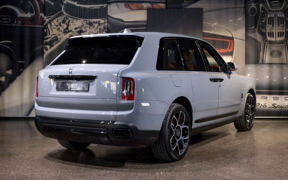 Rolls-Royce Cullinan - Imagem 9