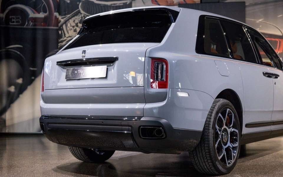 Rolls-Royce Cullinan - Imagem 10