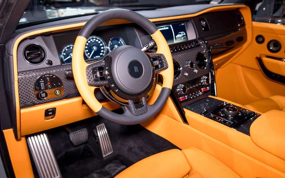 Rolls-Royce Cullinan - Imagem 13