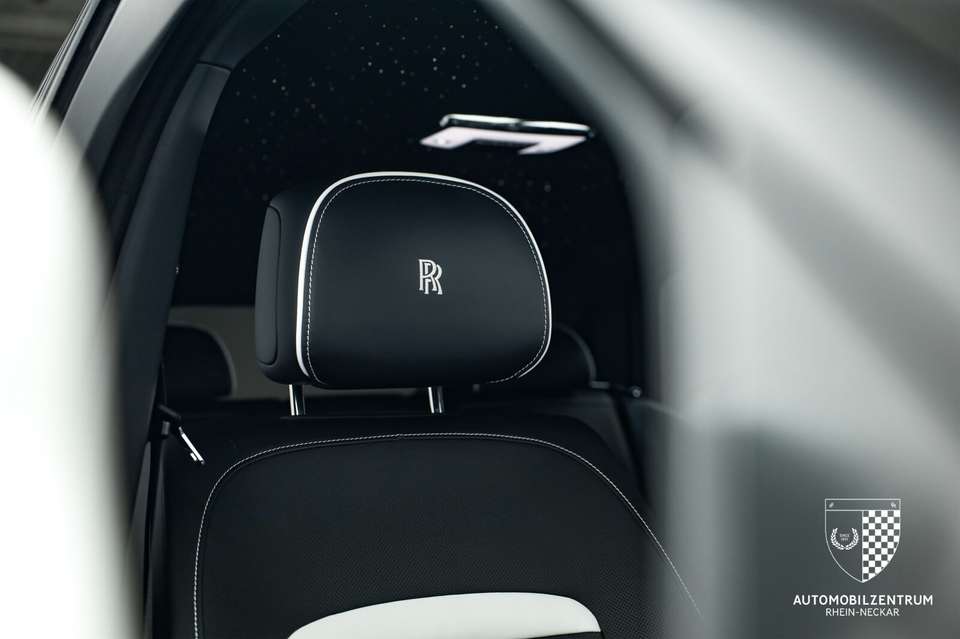Rolls-Royce Cullinan - Imagem 14