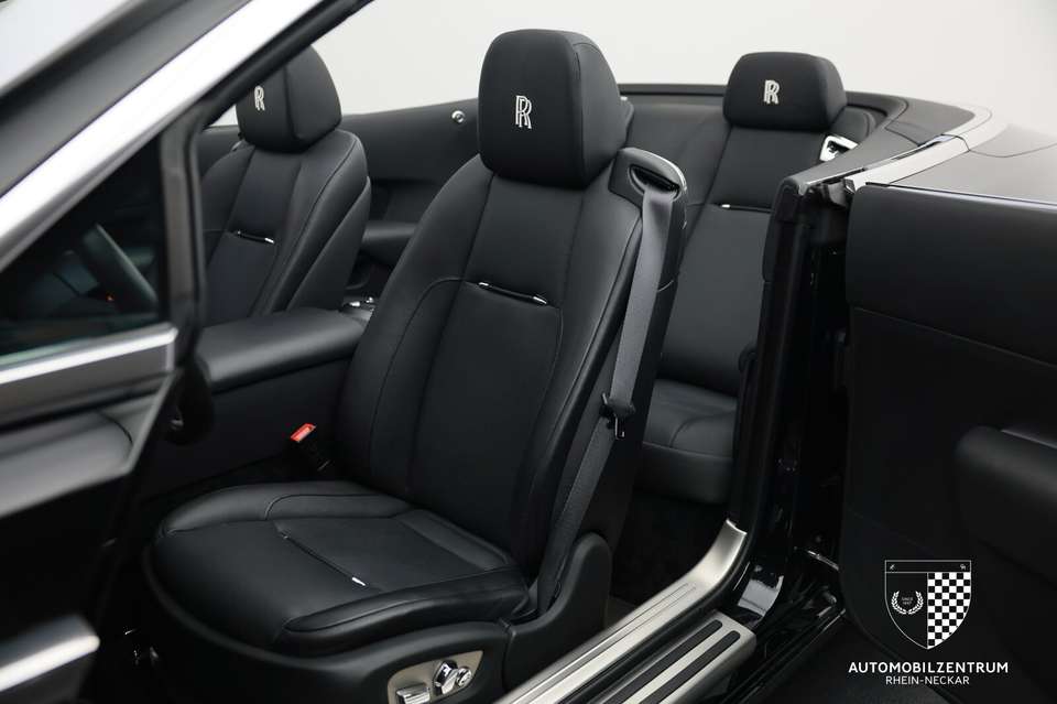 Rolls-Royce Dawn - Imagem 13