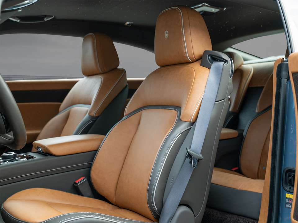 Rolls-Royce Spectre - Imagem 6