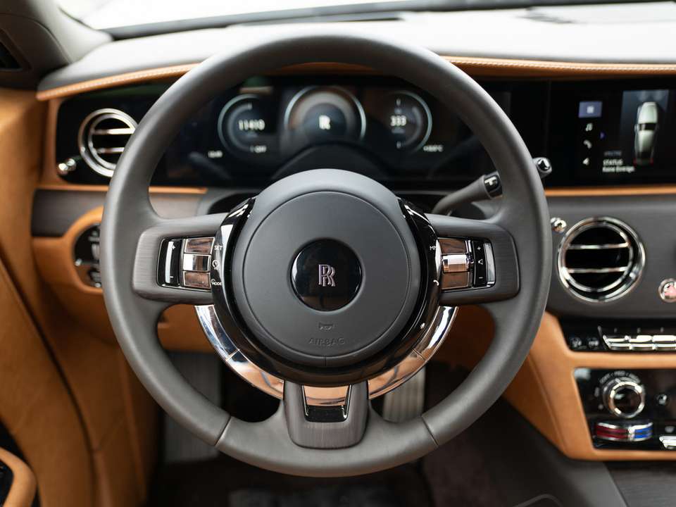 Rolls-Royce Spectre - Imagem 9