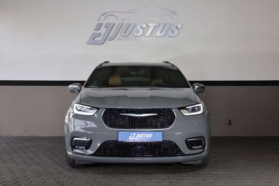 Chrysler Pacifica - Imagem 2
