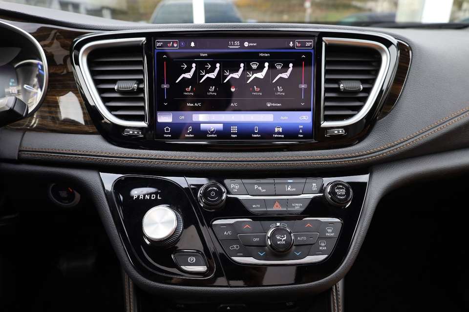 Chrysler Pacifica - Imagem 15