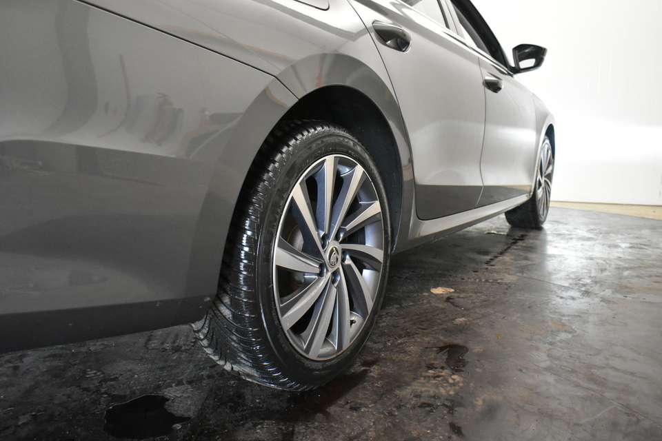 Car picture 9