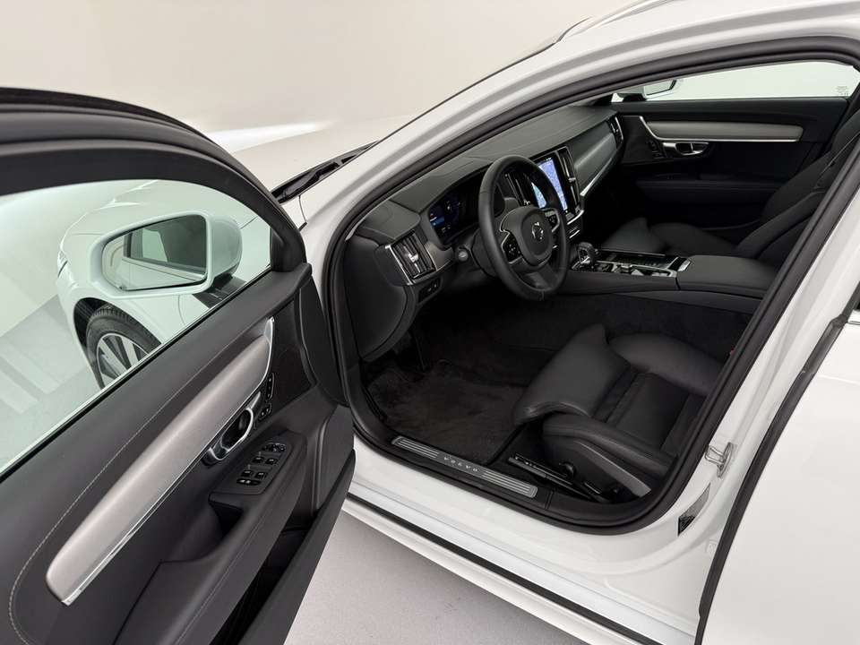 Volvo V90 - Imagem 13