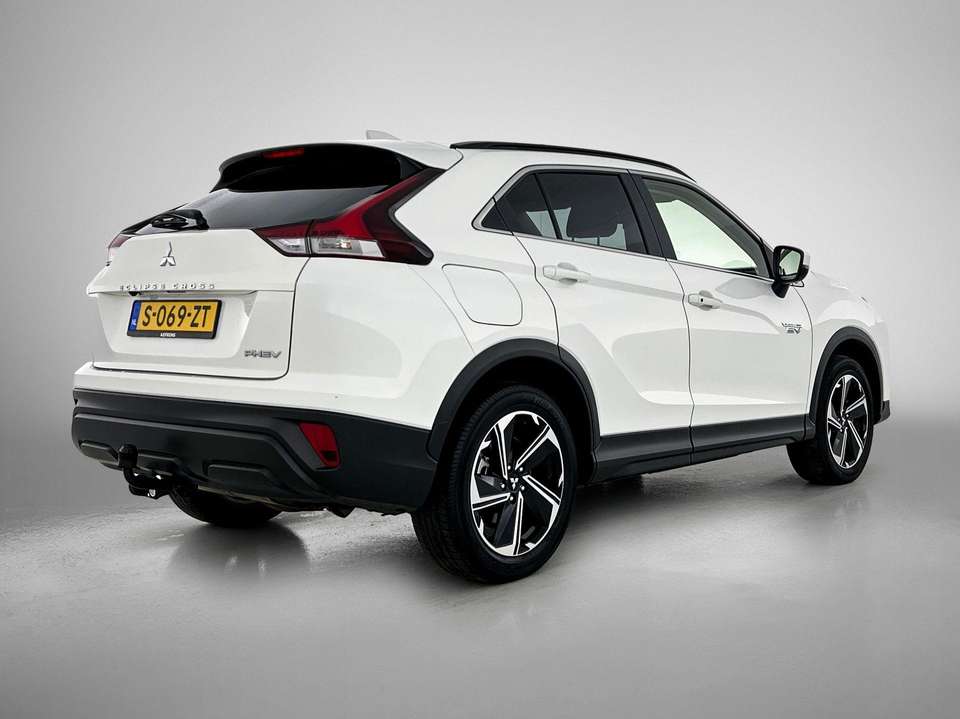 Mitsubishi Eclipse Cross - Imagem 8