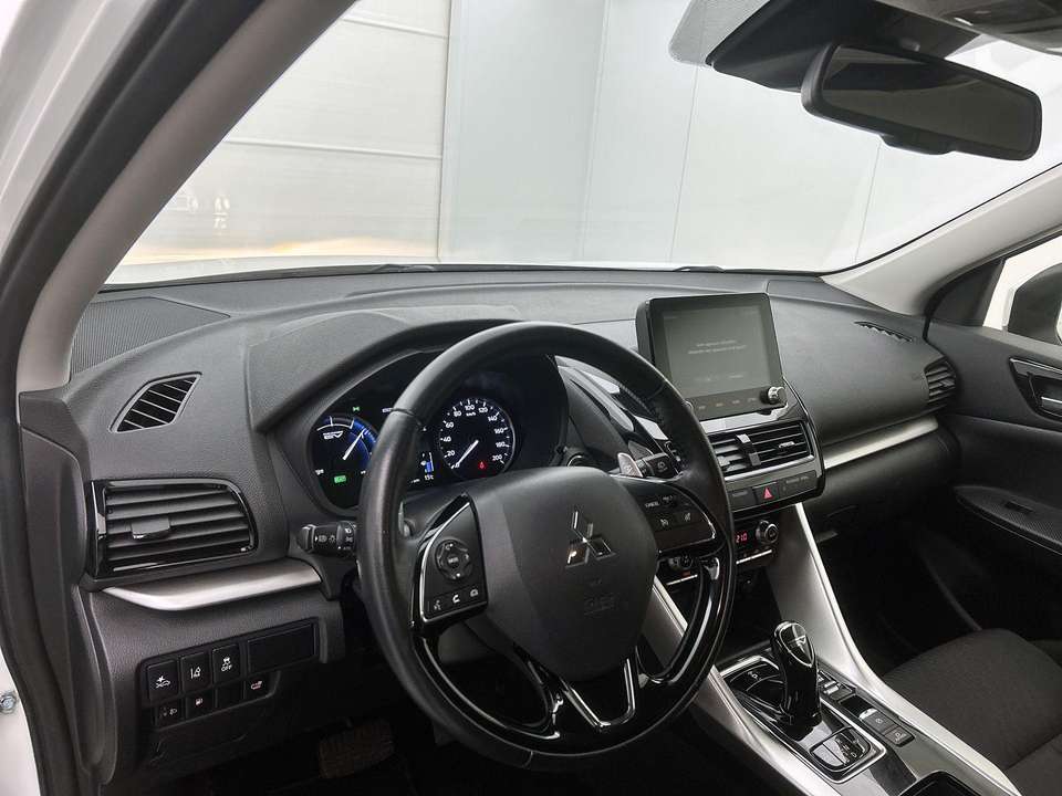 Mitsubishi Eclipse Cross - Imagem 10