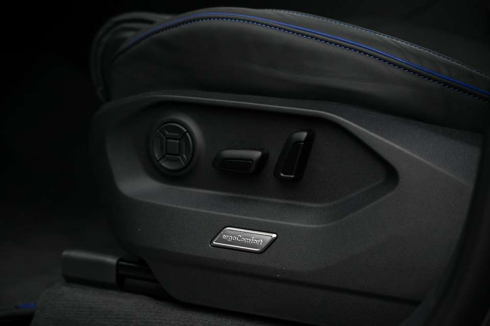 Volkswagen Touareg - Imagem 16