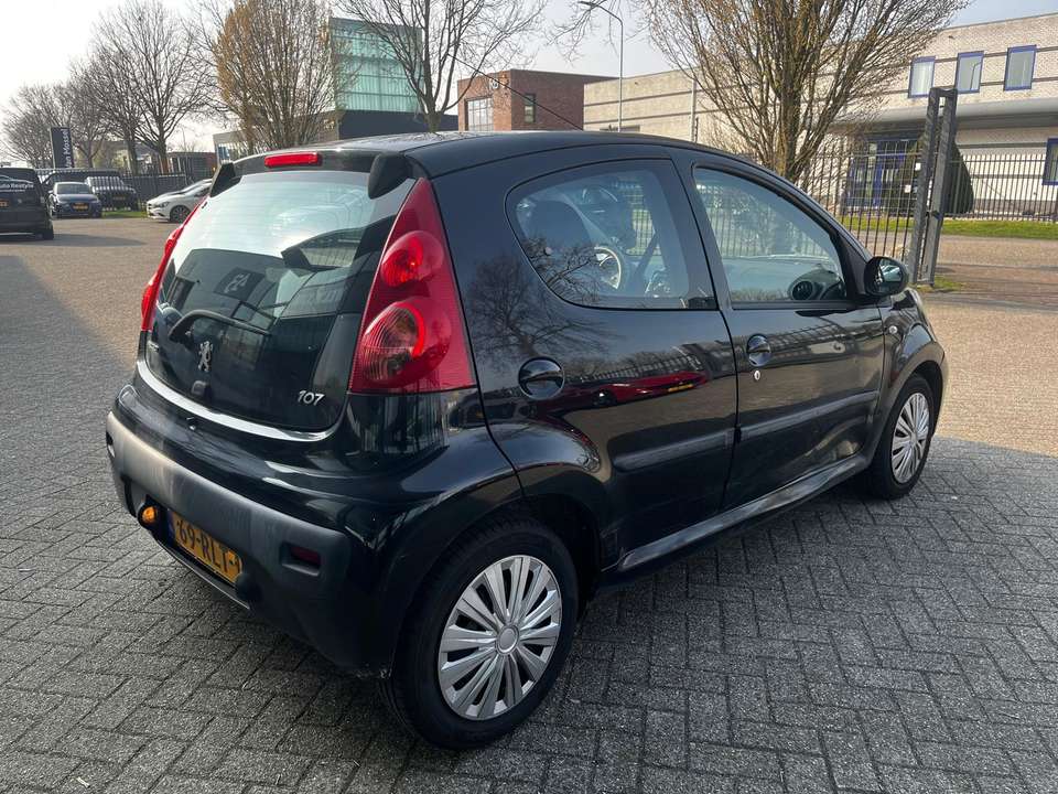 Peugeot 107 - Imagem 7