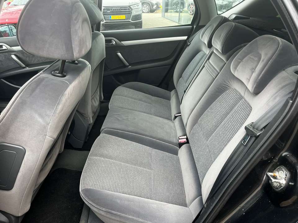 Peugeot 407 - Imagem 9