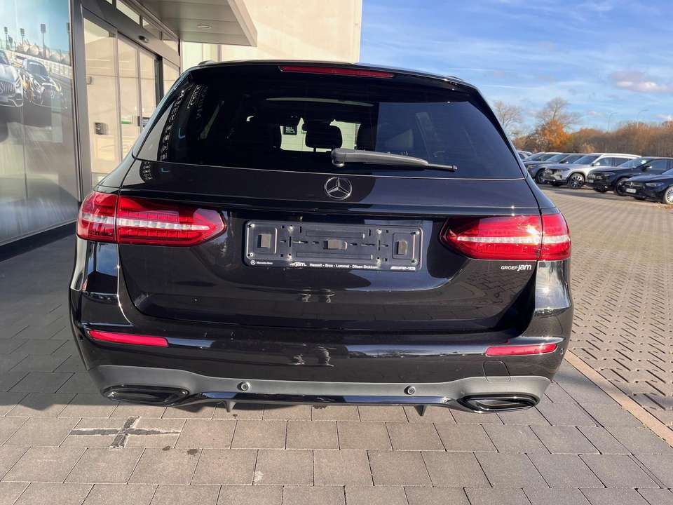 Mercedes-Benz E 200 - Imagem 5