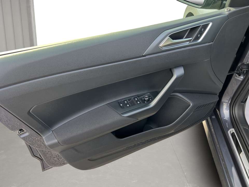 Volkswagen Polo - Imagem 14