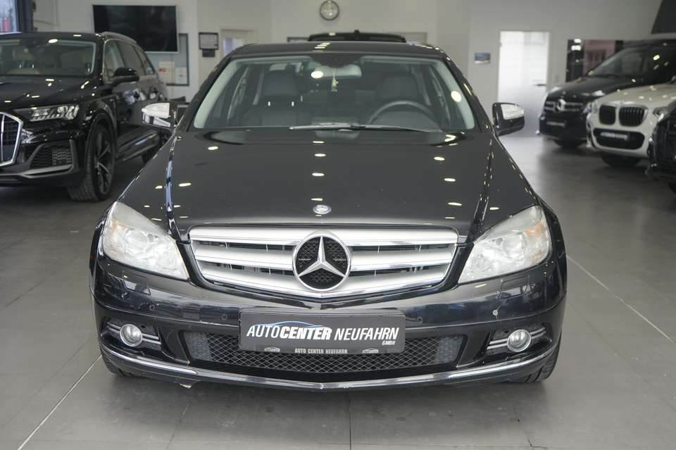 Mercedes-Benz C 320 - Imagem 2
