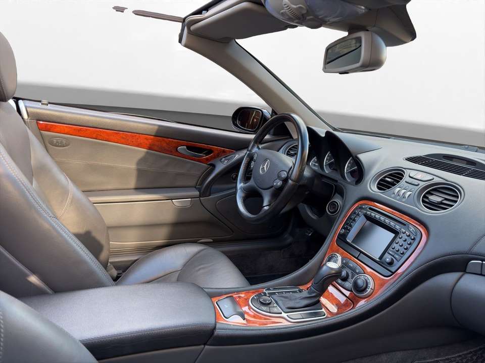Mercedes-Benz SL 500 - Imagem 9