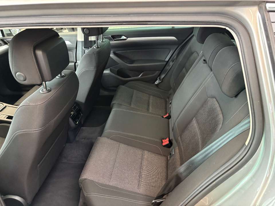 Volkswagen Passat Variant - Imagem 9