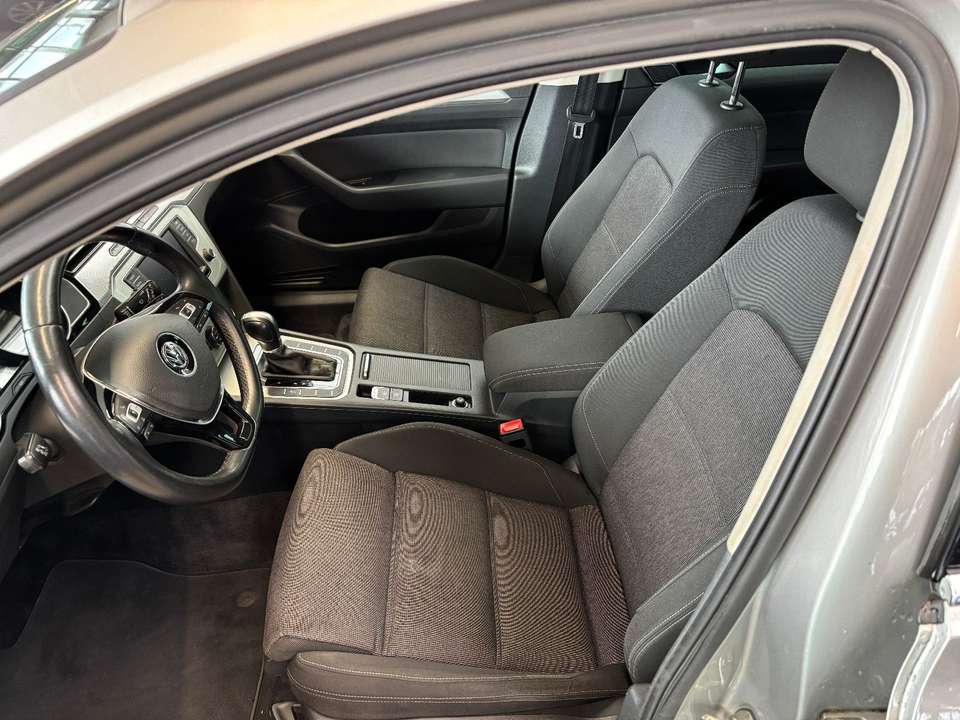 Volkswagen Passat Variant - Imagem 10