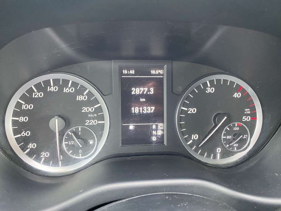 Mercedes-Benz Vito - Imagem 14