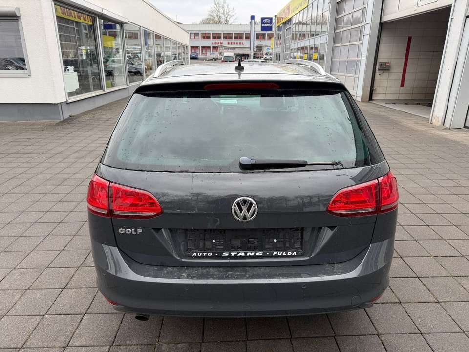 Volkswagen Golf - Imagem 8