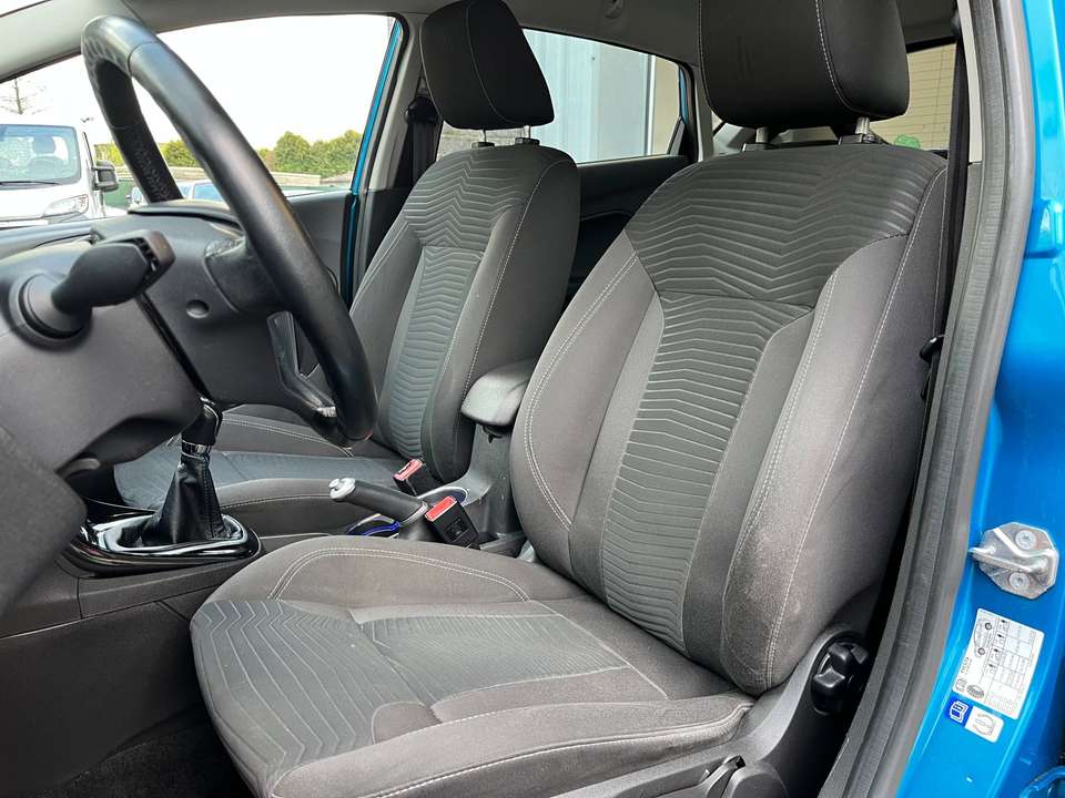 Ford Fiesta - Imagem 9