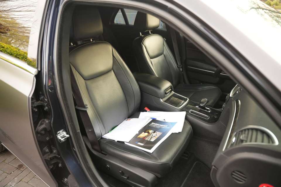 Lancia Thema - Imagem 18