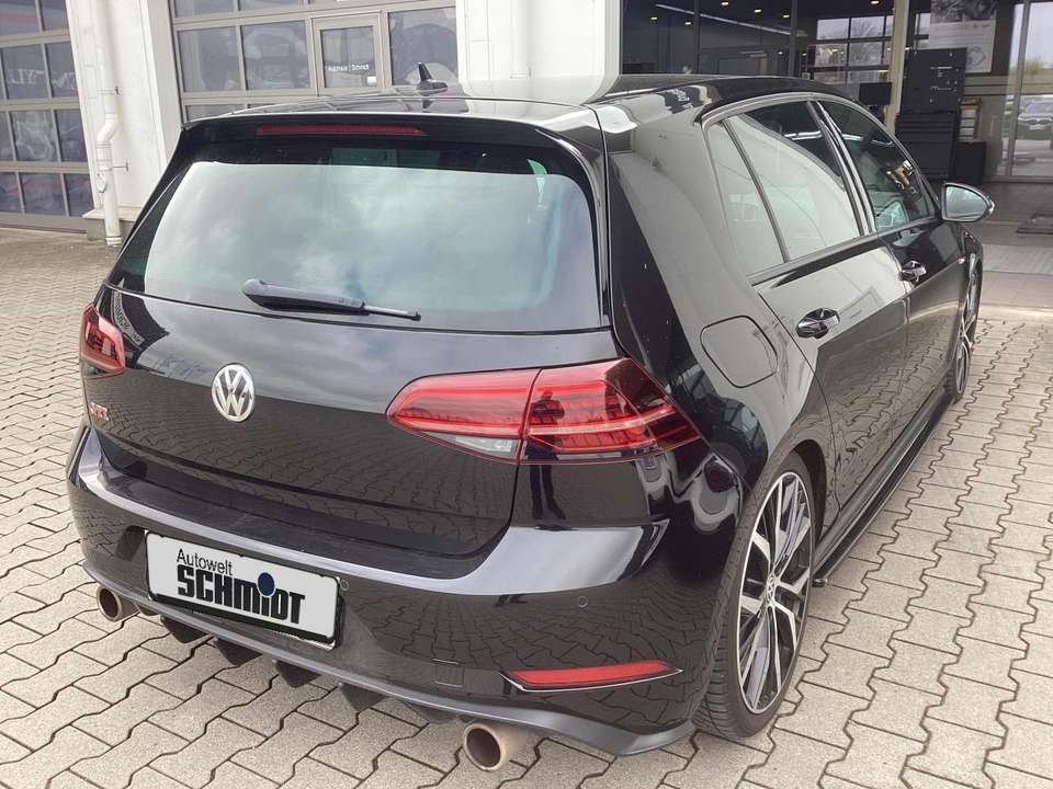 Volkswagen Golf - Imagem 2