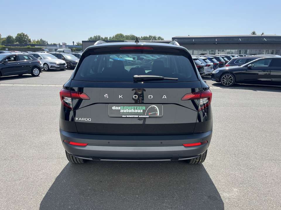 Skoda Karoq - Imagem 8