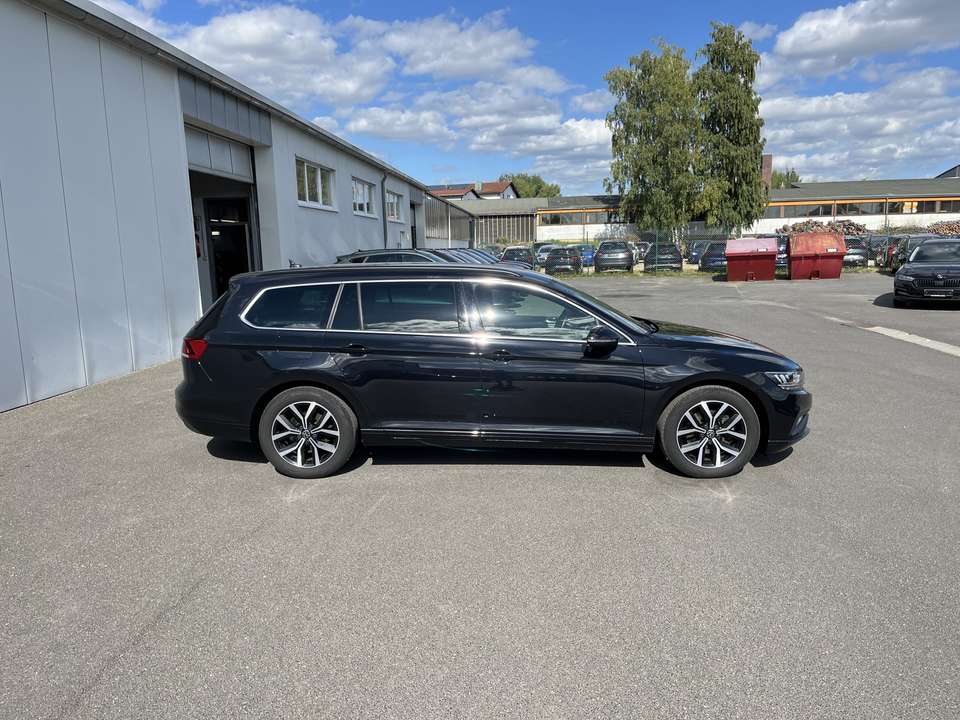 Volkswagen Passat Variant - Imagem 5