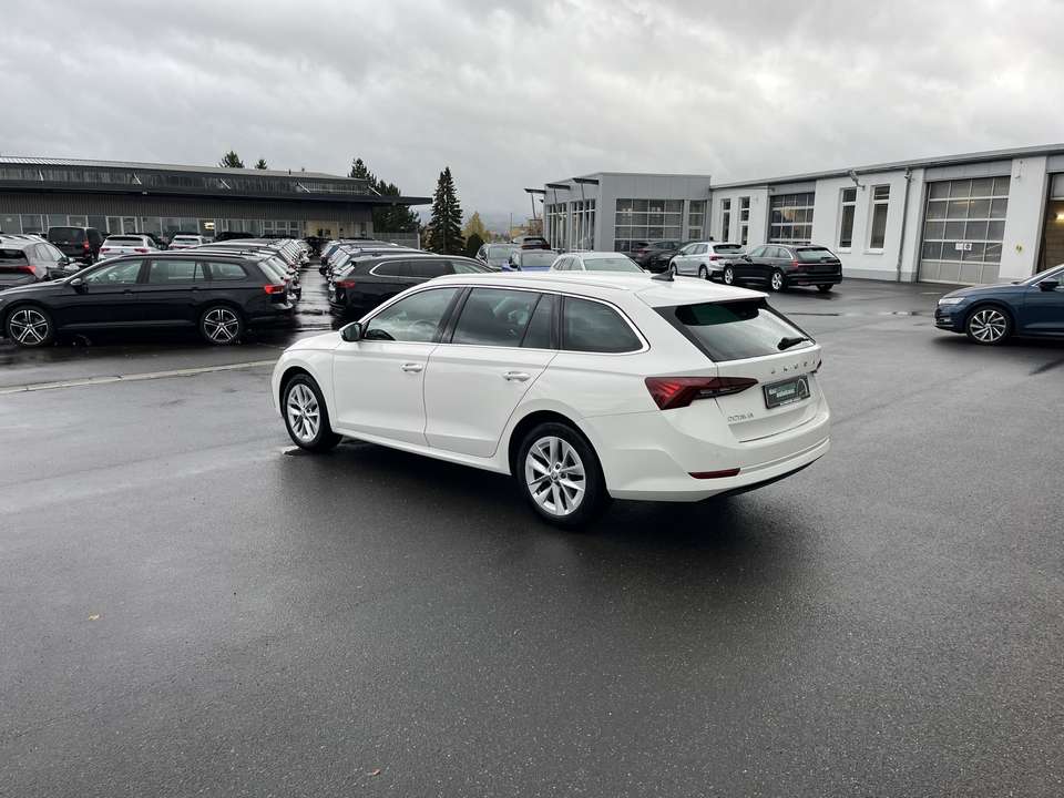 Skoda Octavia - Imagem 9