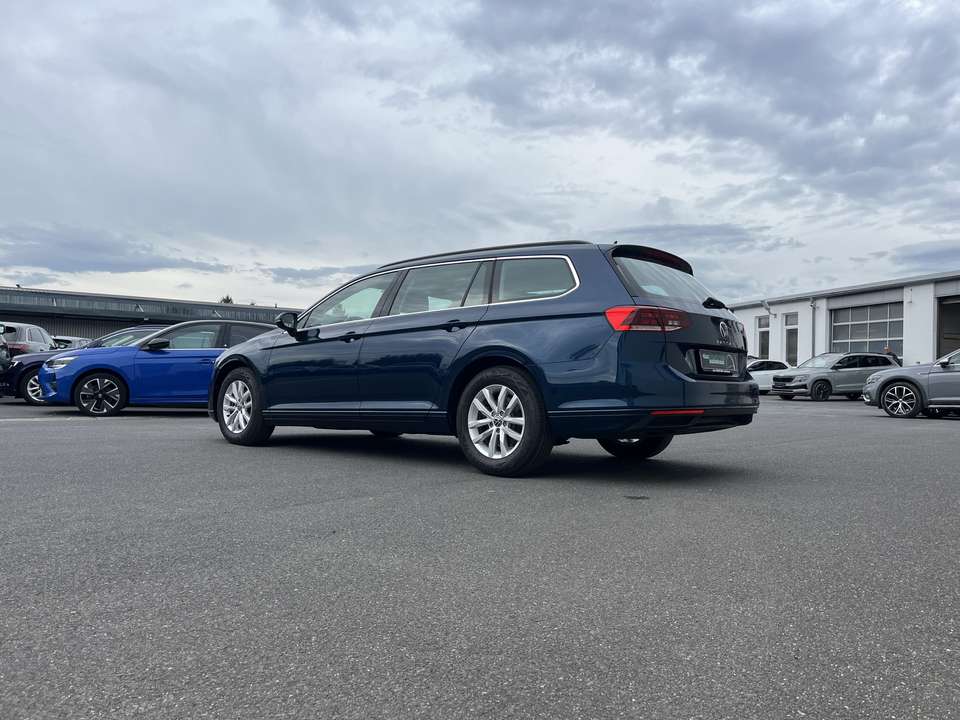 Volkswagen Passat Variant - Imagem 8