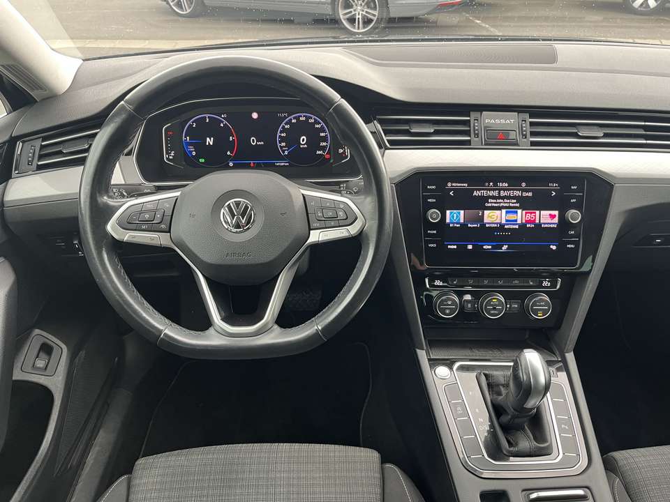 Volkswagen Passat Variant - Imagem 14