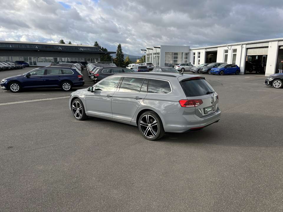 Volkswagen Passat Variant - Imagem 9